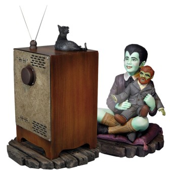 The Munsters Eddie Munster and Television Maquette 16 cm